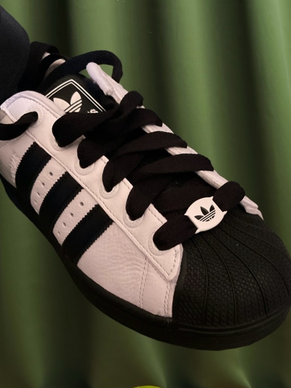 ADIDAS SUPER STAR 11 WHITE & BLACK SHELL TOE UNISEX SNEAKER: M 7.5 - W 9